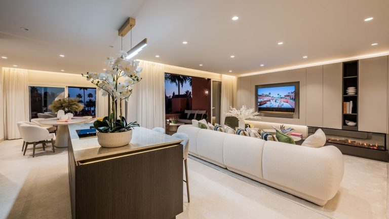 bef9fae3e4a09f9f96ef2ffef99c582a - 14