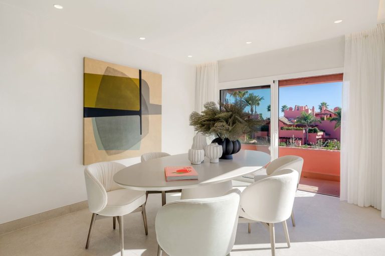 bef9fae3e4a09f9f96ef2ffef99c582a - 4