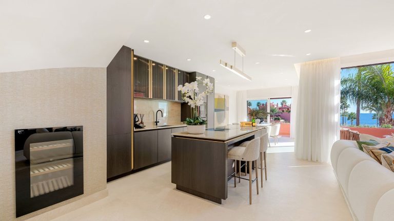 bef9fae3e4a09f9f96ef2ffef99c582a - 8