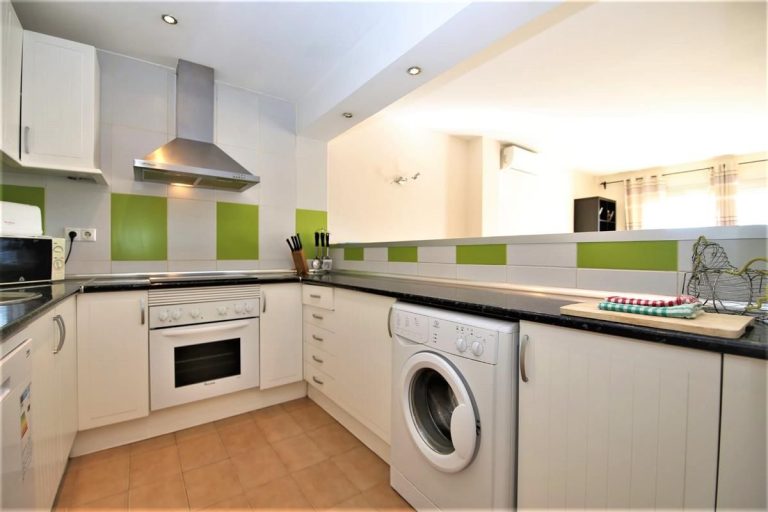 bfba01f3612df072e8d9622e888e7940 - 4