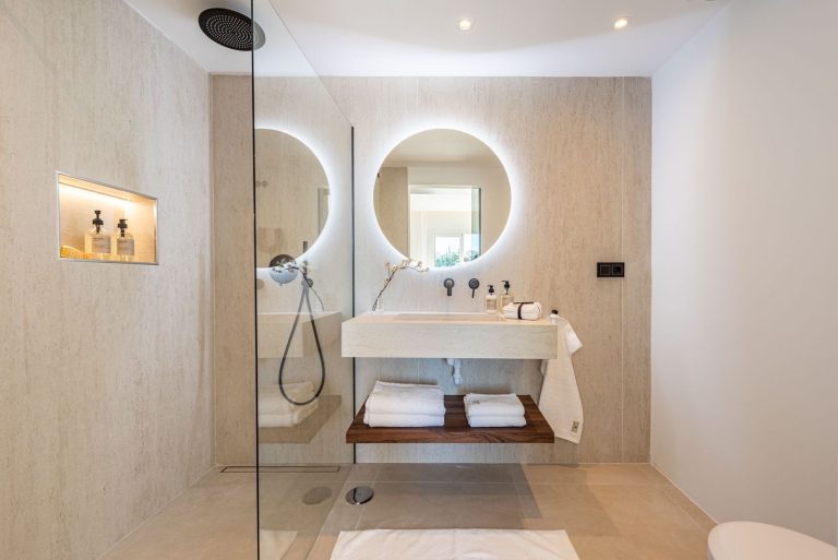 bfbdbd88cace641b655f5b71b19dc4e6 - 11