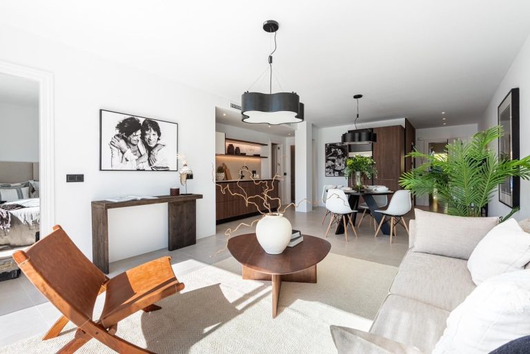 bfbdbd88cace641b655f5b71b19dc4e6 - 3