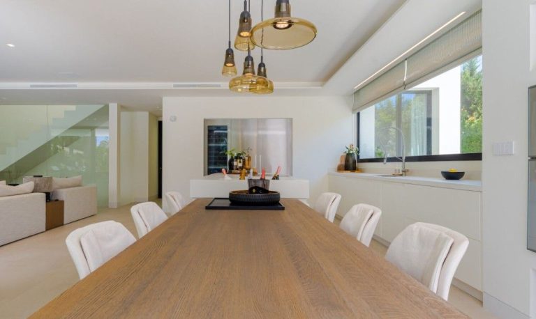 bfe1bca6337357ae651a77dbcd8be644 - 11