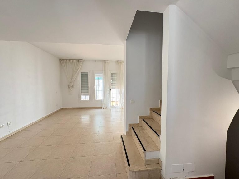 c00cd2a0823935423064efae86d6731e - 4