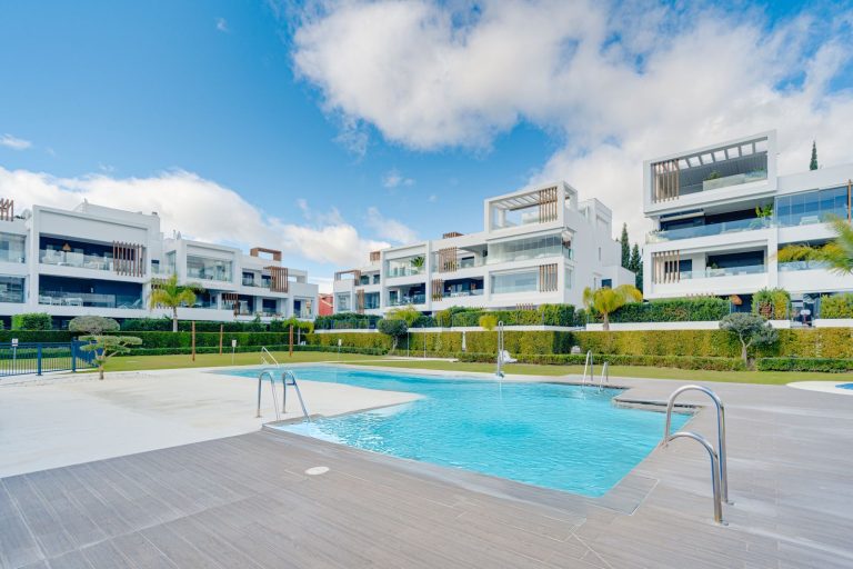 c03174909f0371abf2ce397316a87296 - 1