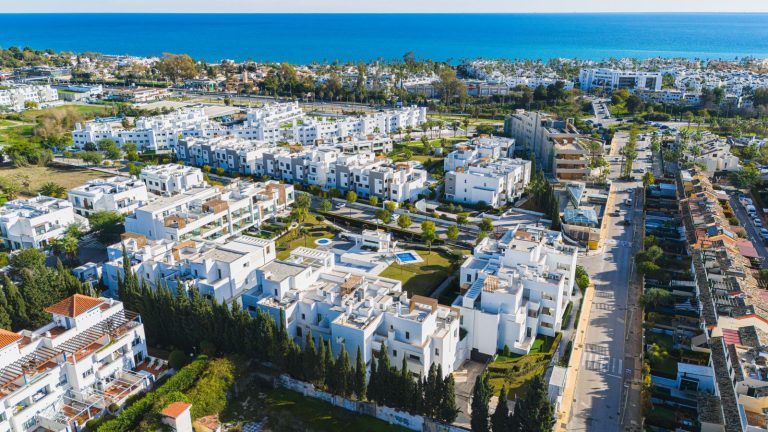 c03174909f0371abf2ce397316a87296 - 15