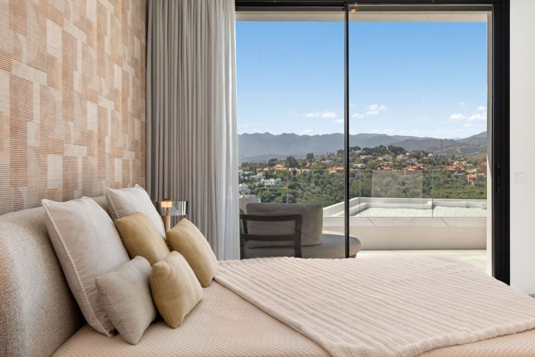 c42ef122ced671222562e7460095d2f9 - 10