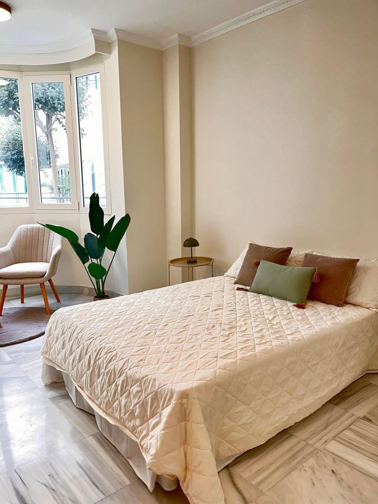 c5b06ee7f56bc8f1715bbafcbf462340 - 11