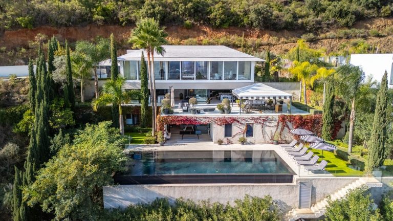 c61166b030697e3f46432c203aa2167e - 1