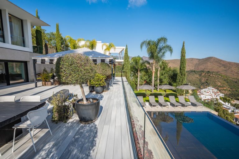 c61166b030697e3f46432c203aa2167e - 16