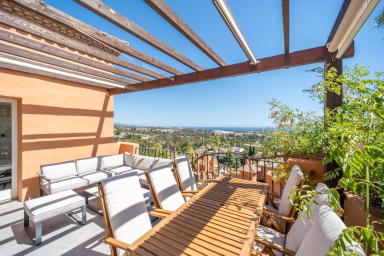 c89b3a2c9dbdbe454bd6a143e3cfe20e - 10