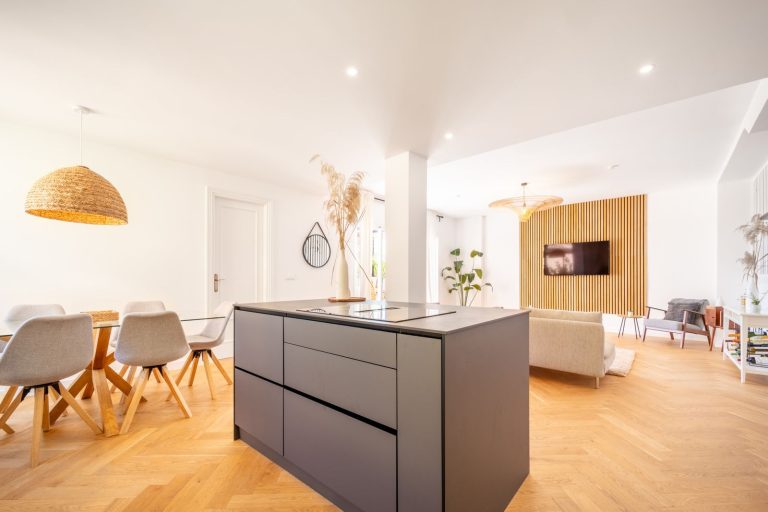 c89b3a2c9dbdbe454bd6a143e3cfe20e - 8