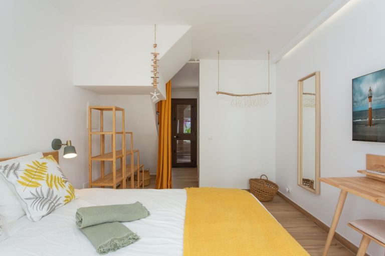 c8a0d513f8b22a9b048b4efdd366645a - 5