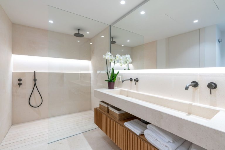 c932654b5ade1c942d8cbe51aec6735e - 16