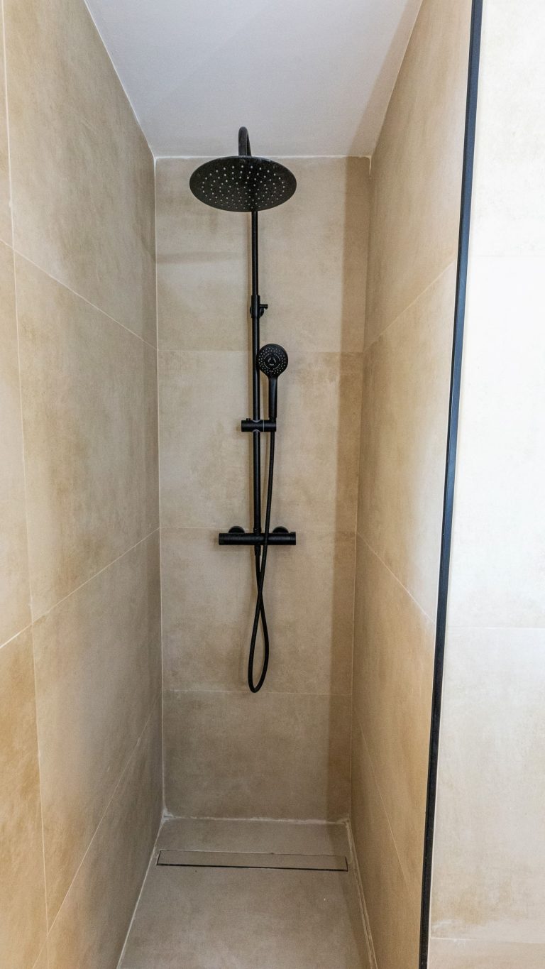 caf556ec0b8af8b2f13ae8a660f9efbd - 12