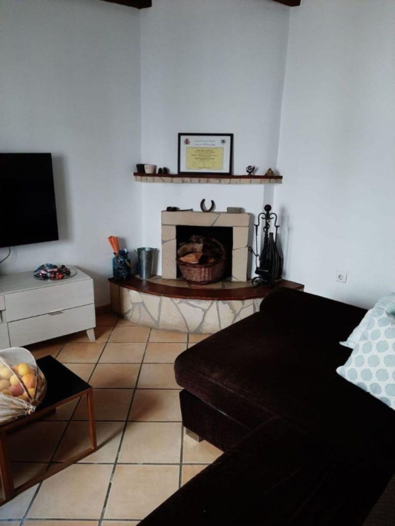 cb37153eb7e1569bd3d1a16e7bb100eb - 4