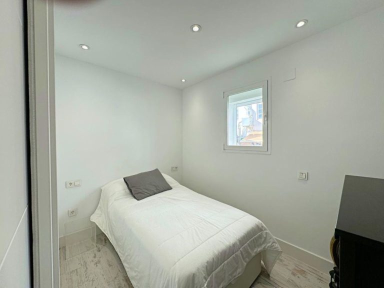 cbec3b4b773ce4f2b76bbdfbb9e4377d - 14