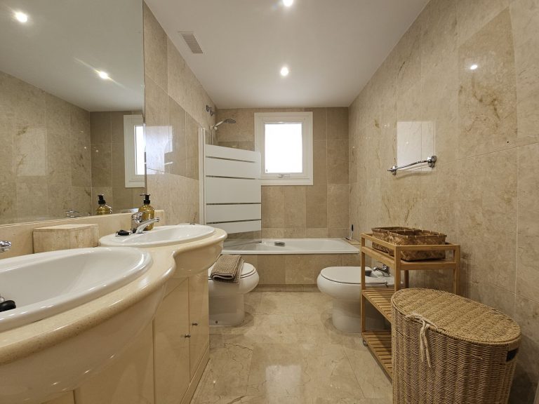 cdce576bb885d37d2feb8c7234aa8918 - 13