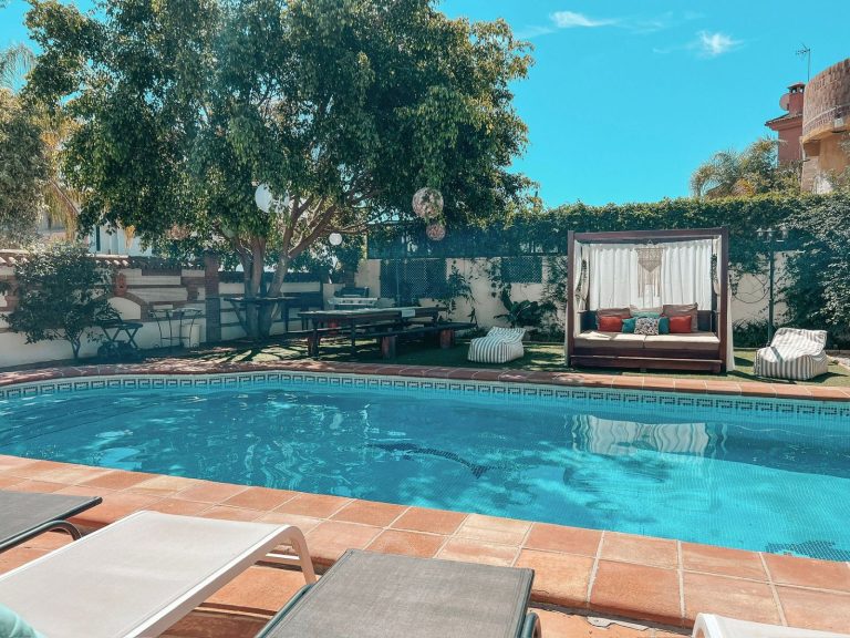 ce42604de4ecc93d0ecf72f49a0890fa - 1