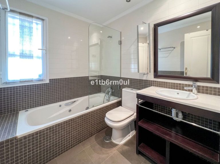 ce44f8ad4d3f3c2694cb556db088c546 - 14