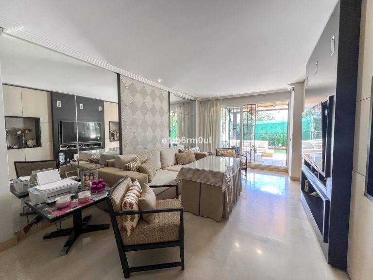 ce44f8ad4d3f3c2694cb556db088c546 - 2