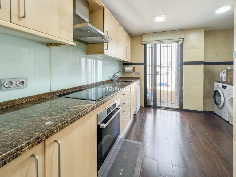 ce44f8ad4d3f3c2694cb556db088c546 - 6