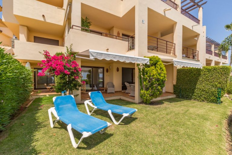 ce60f2552a884972ce8f9cea8f6de7e3 - 1