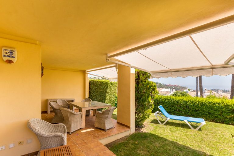 ce60f2552a884972ce8f9cea8f6de7e3 - 12