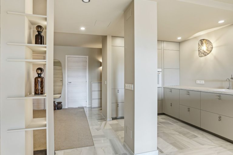 cf4edf9ebeb52fe6a05f4c69cc6189b6 - 14