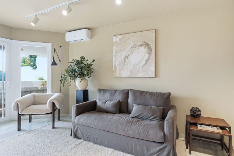 cf4edf9ebeb52fe6a05f4c69cc6189b6 - 7