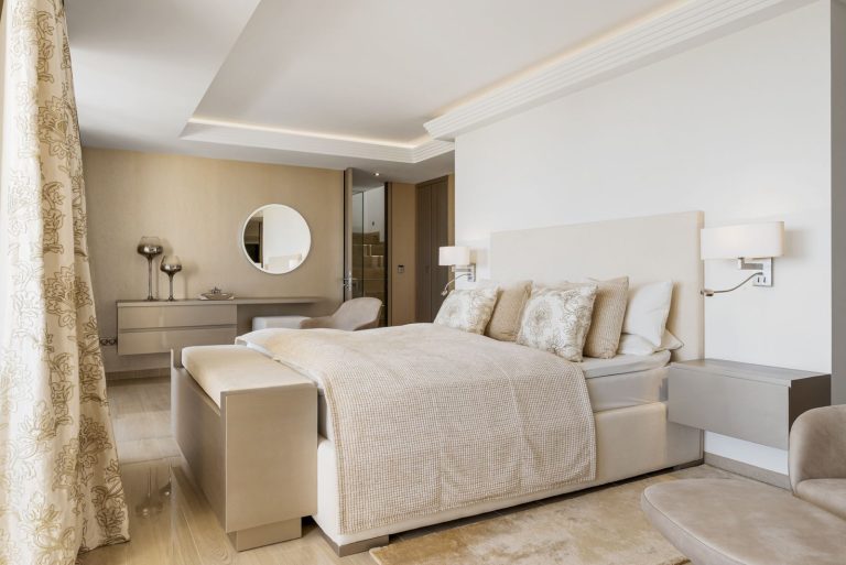 d02f1b320df7684e62c9cef06cba1790 - 10