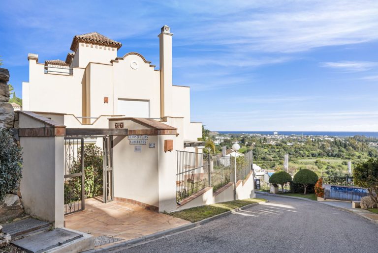 d02f1b320df7684e62c9cef06cba1790 - 2