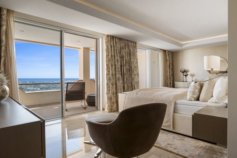 d02f1b320df7684e62c9cef06cba1790 - 9