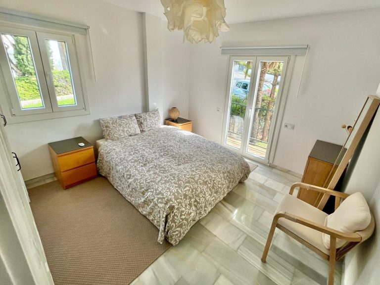 d07aef29450a794c2aa2aa9d708616aa - 8