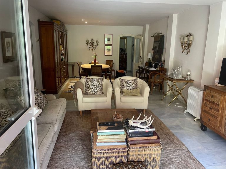 d093986653b9674f2827a040550a0901 - 2