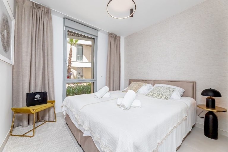 d0c9cb8ce2720d19394dffd568acca46 - 15