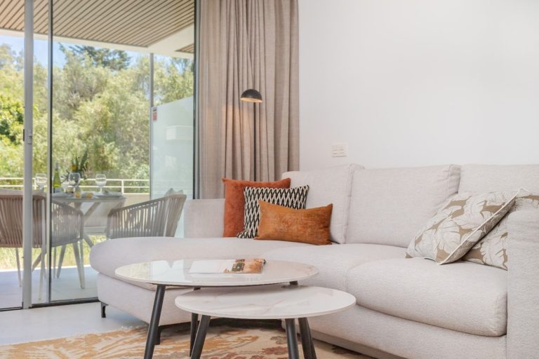 d0c9cb8ce2720d19394dffd568acca46 - 3