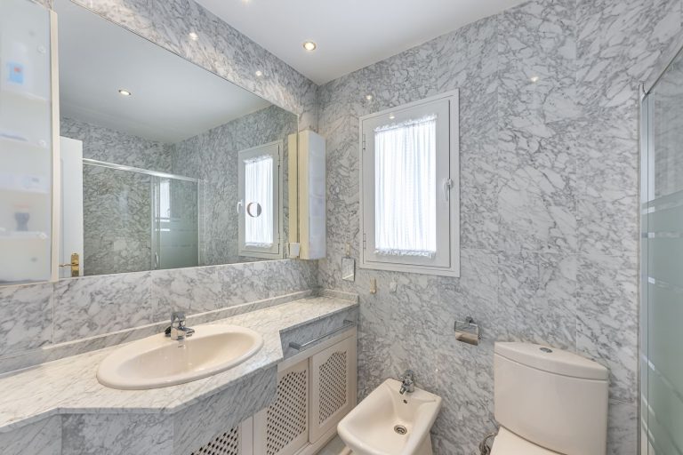 d13c5090c6aa007f3b4e5d7db38191a8 - 15