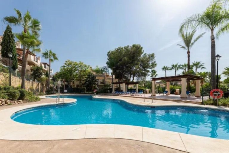 d158af37124581f82c3fef57b0e0e05b - 5