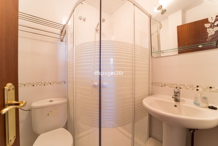 d18a4297afe284f35a64ce111beca700 - 10