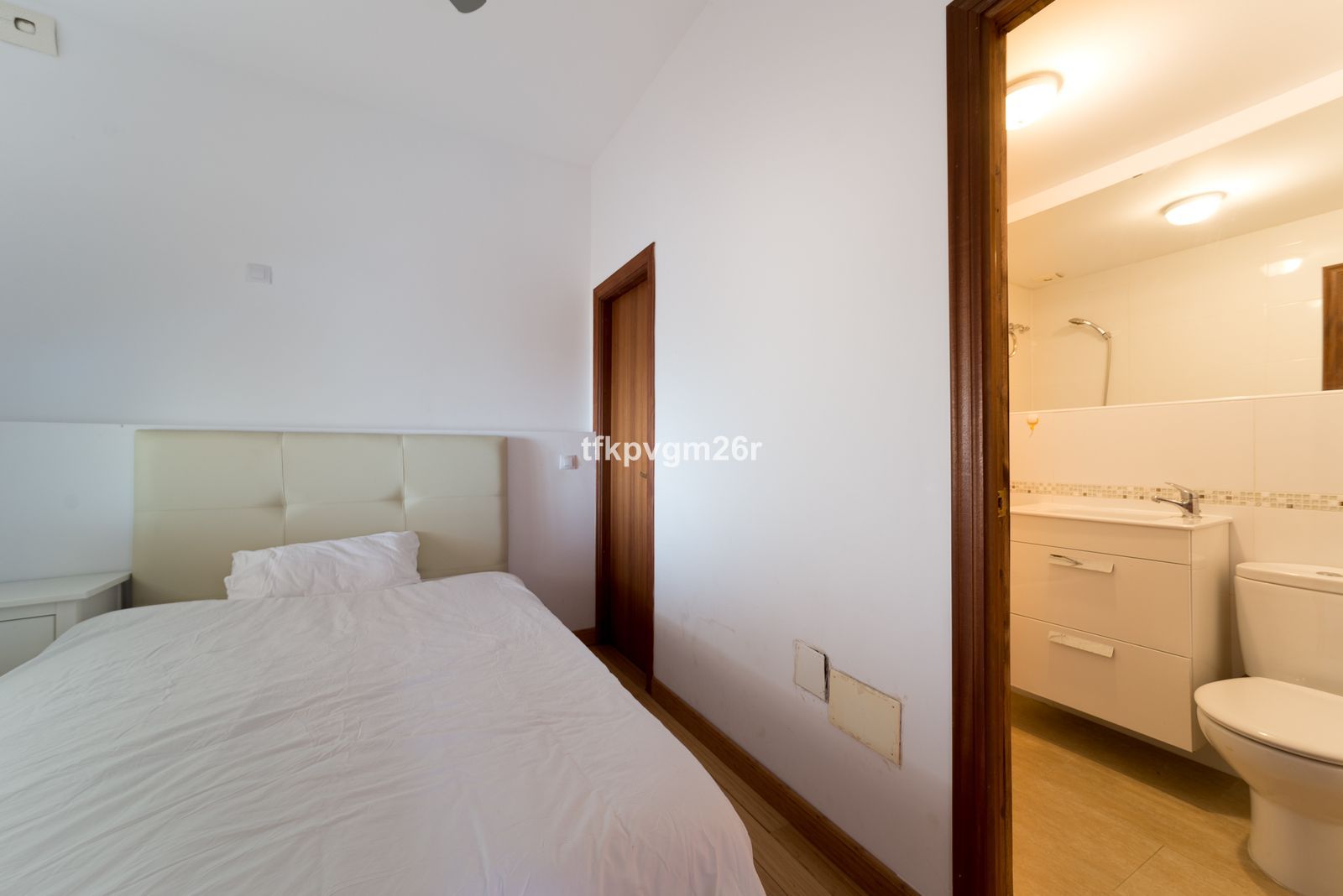 d18a4297afe284f35a64ce111beca700 - 11