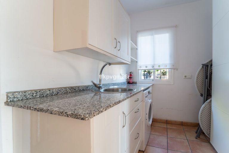 d18a4297afe284f35a64ce111beca700 - 14