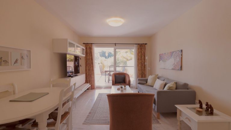 d2020d9ba2c8d70294340a748a7869bc - 3