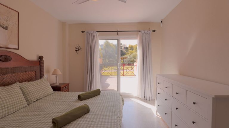 d2020d9ba2c8d70294340a748a7869bc - 6