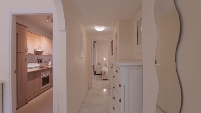 d2020d9ba2c8d70294340a748a7869bc - 8