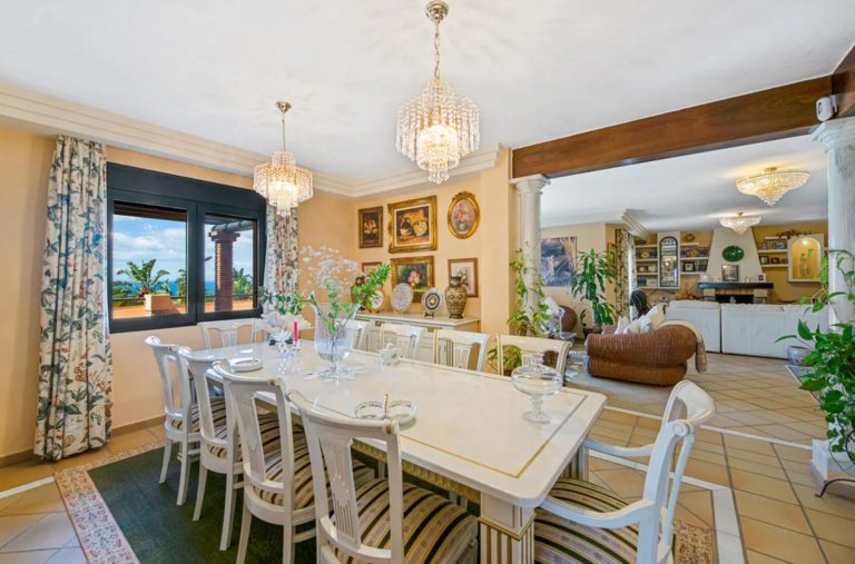 d2c2a5a9b50b338d51247b4b1ac2d384 - 11