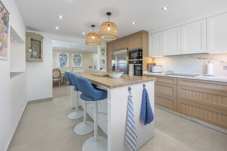 d3a7f37f0ed93eb1b71432e4bd46aaf3 - 11