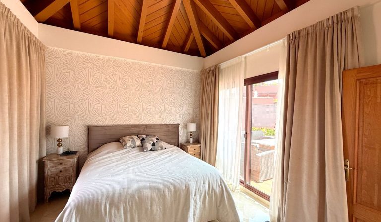 d5417ab4d400a0ce7262021fc870559d - 11