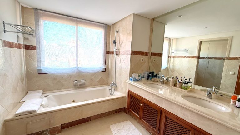 d5417ab4d400a0ce7262021fc870559d - 12