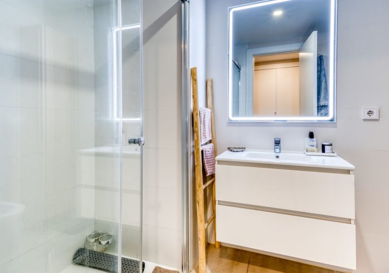 d5bf09aa4880f760c290ebe0f59603db - 10